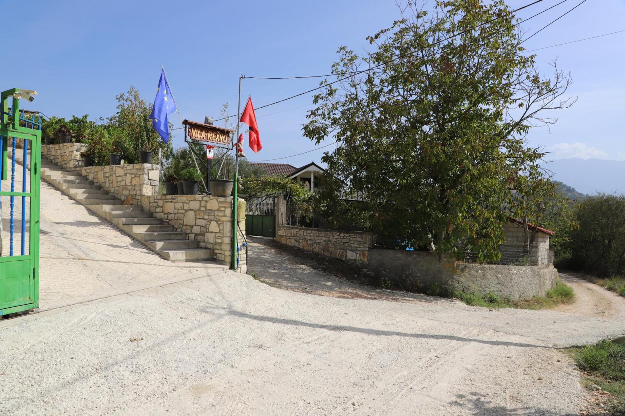 Villa Rexho Берат Екстер'єр фото
